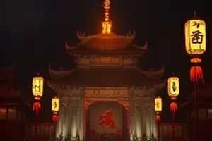 《碎光集》封面,老式胶片放映机投出的一束光